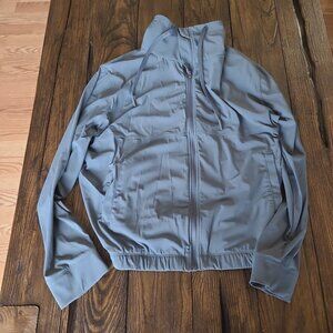 Kirkland Signature Small Gray Zip-up Windbreaker Shirt EUC